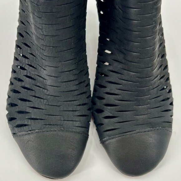 Elena Iachi Black Leather Woven Ankle Boots Size 39 US 9 - Picture 3 of 13